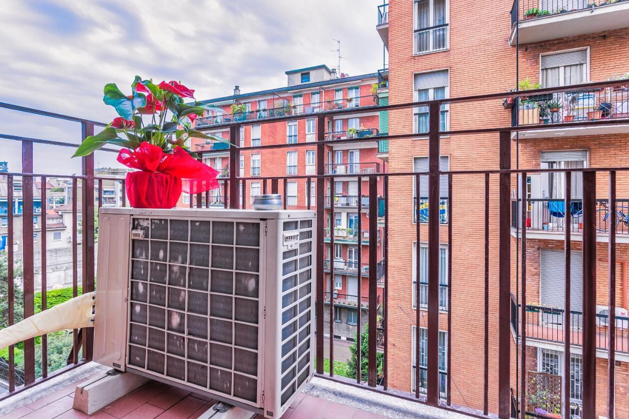 Апартаменты Casa Vacanze In Arte Milano Экстерьер фото